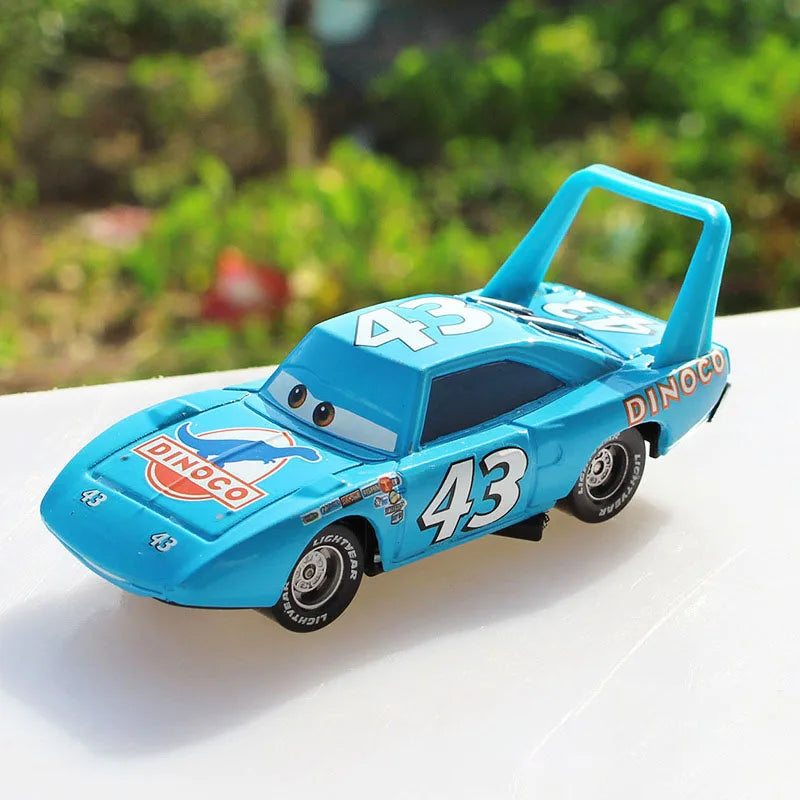 Disney Pixar Cars 3 Toys Lightning Mcqueen Mack Uncle Collection 1:55 Diecast Vehicles Alloy Car Toy Model For Children Gifts